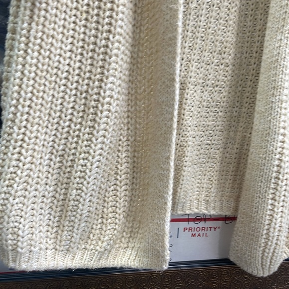 Chunky Oversized Solid Color Open Front Cream Knit Cardigan Sweater - Picture 6 of 15